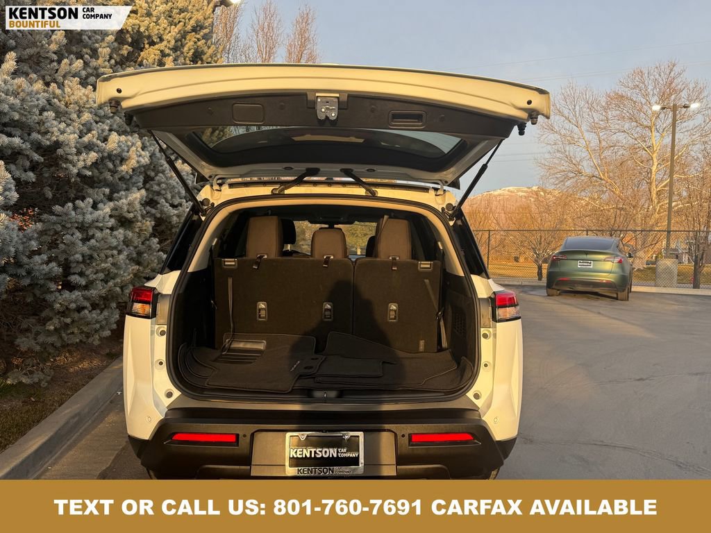 Used 2024 Nissan Pathfinder S image 26