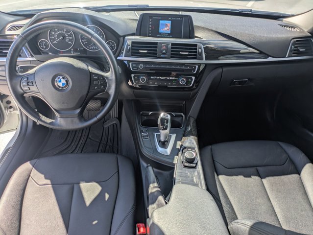 Used 2018 BMW 320i Sedan w/ Convenience Package image 17