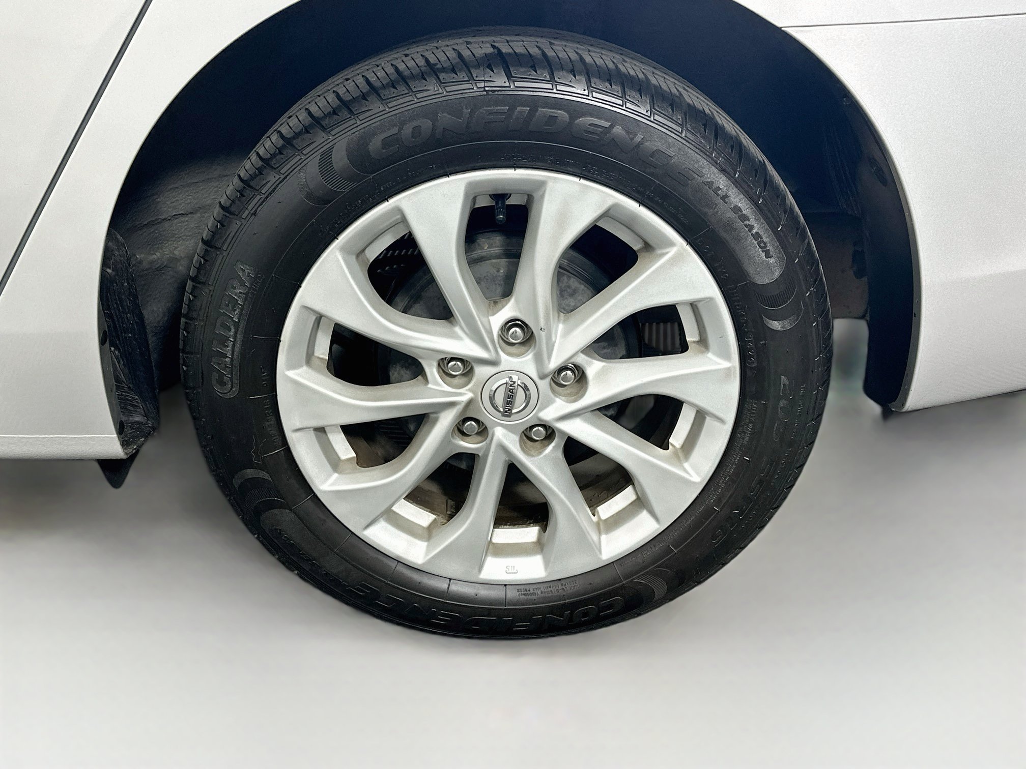 Used 2019 Nissan Sentra SV FWD image 11