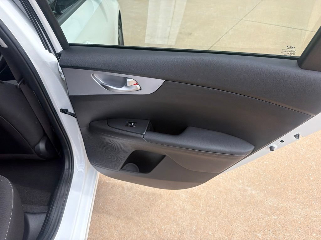Used 2024 Kia Forte LXS w/ LXS Technology Package FWD image 36