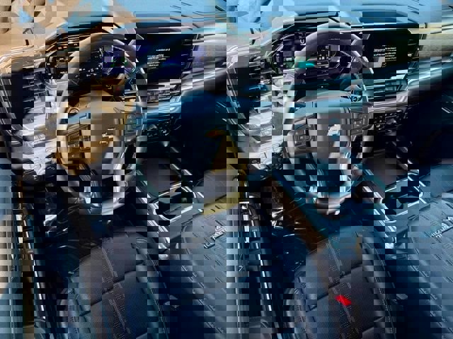 Used 2024 Chevrolet Silverado 2500 High Country w/ Technology Package image 31