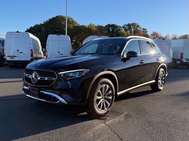 Certified 2026 Mercedes-Benz GLC 300 4MATIC image 3