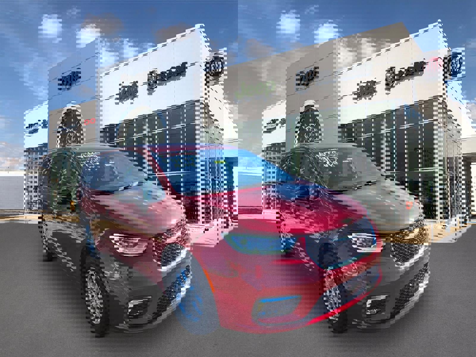 New 2026 Chrysler Pacifica Select image 1