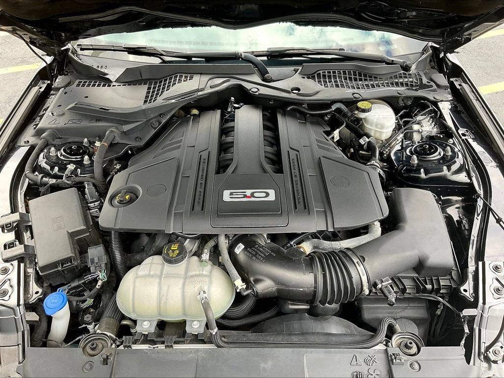 Used 2022 Ford Mustang GT RWD image 29