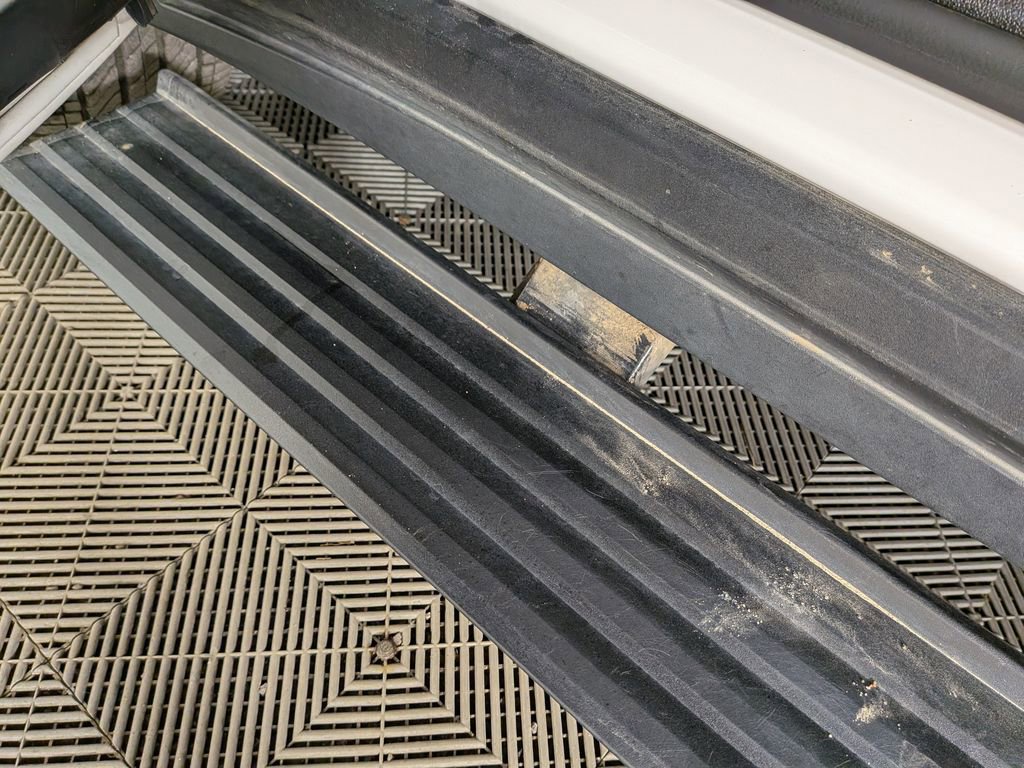 Certified 2024 Chevrolet Tahoe High Country w/ Advanced Technology Package image 17