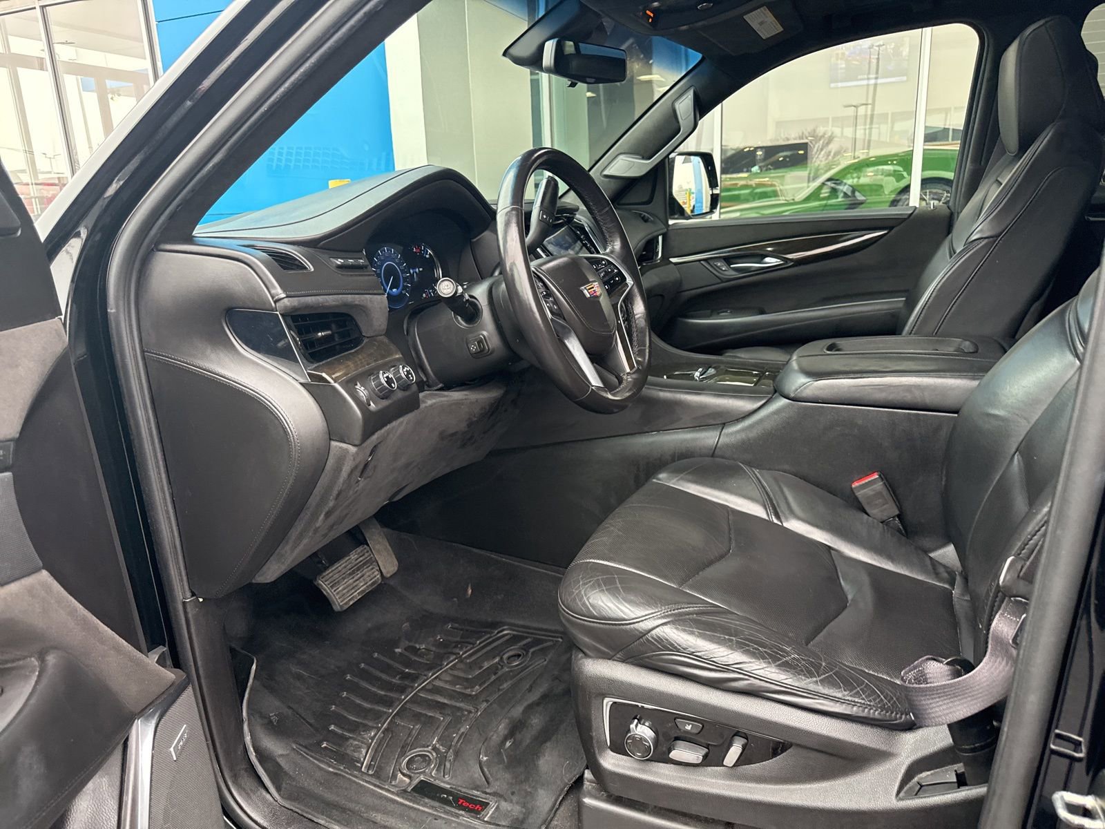 Used 2017 Cadillac Escalade ESV Platinum image 23