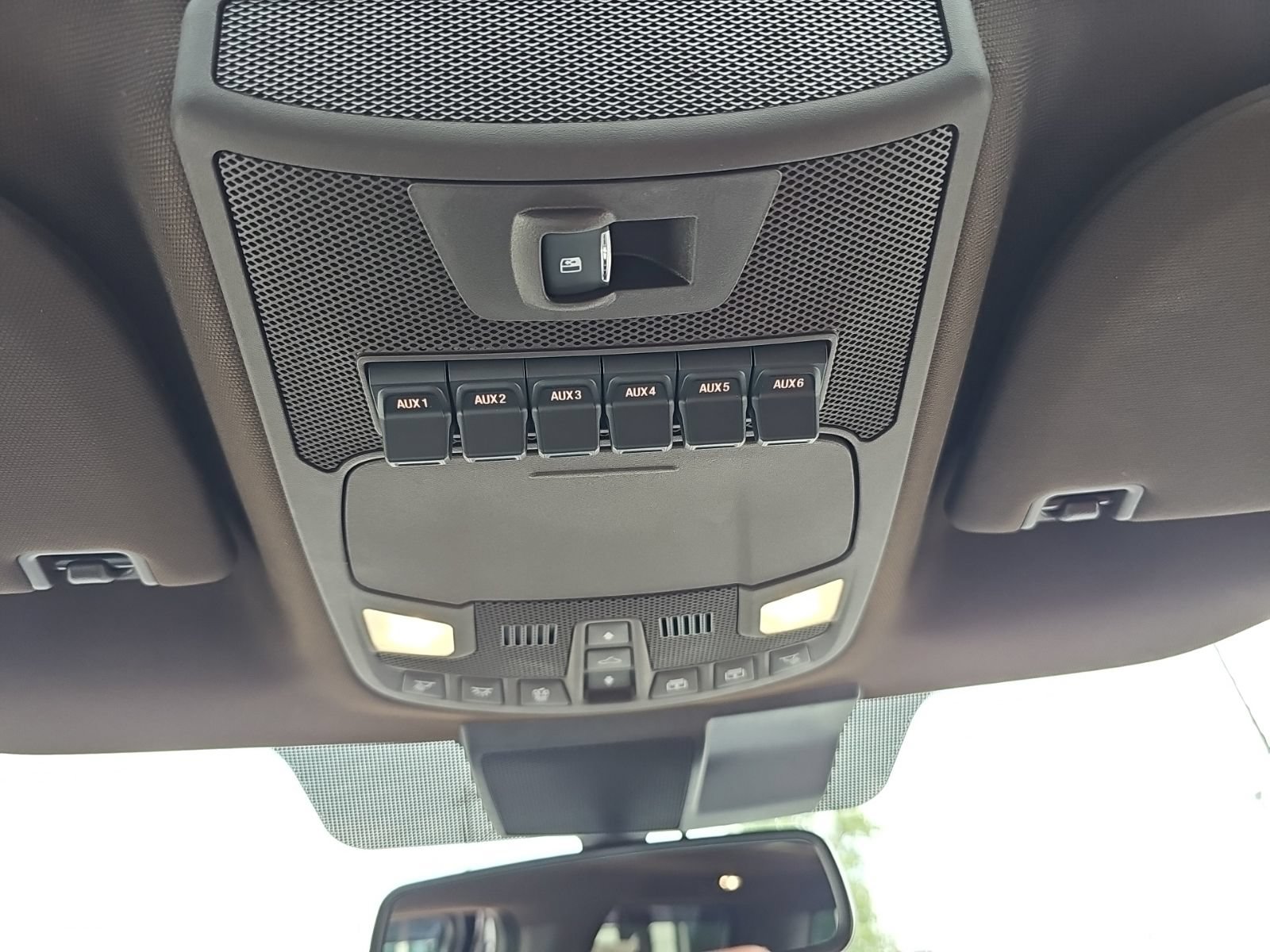 Used 2022 Ford F350 King Ranch w/ King Ranch Ultimate Package AWD/4WD image 23