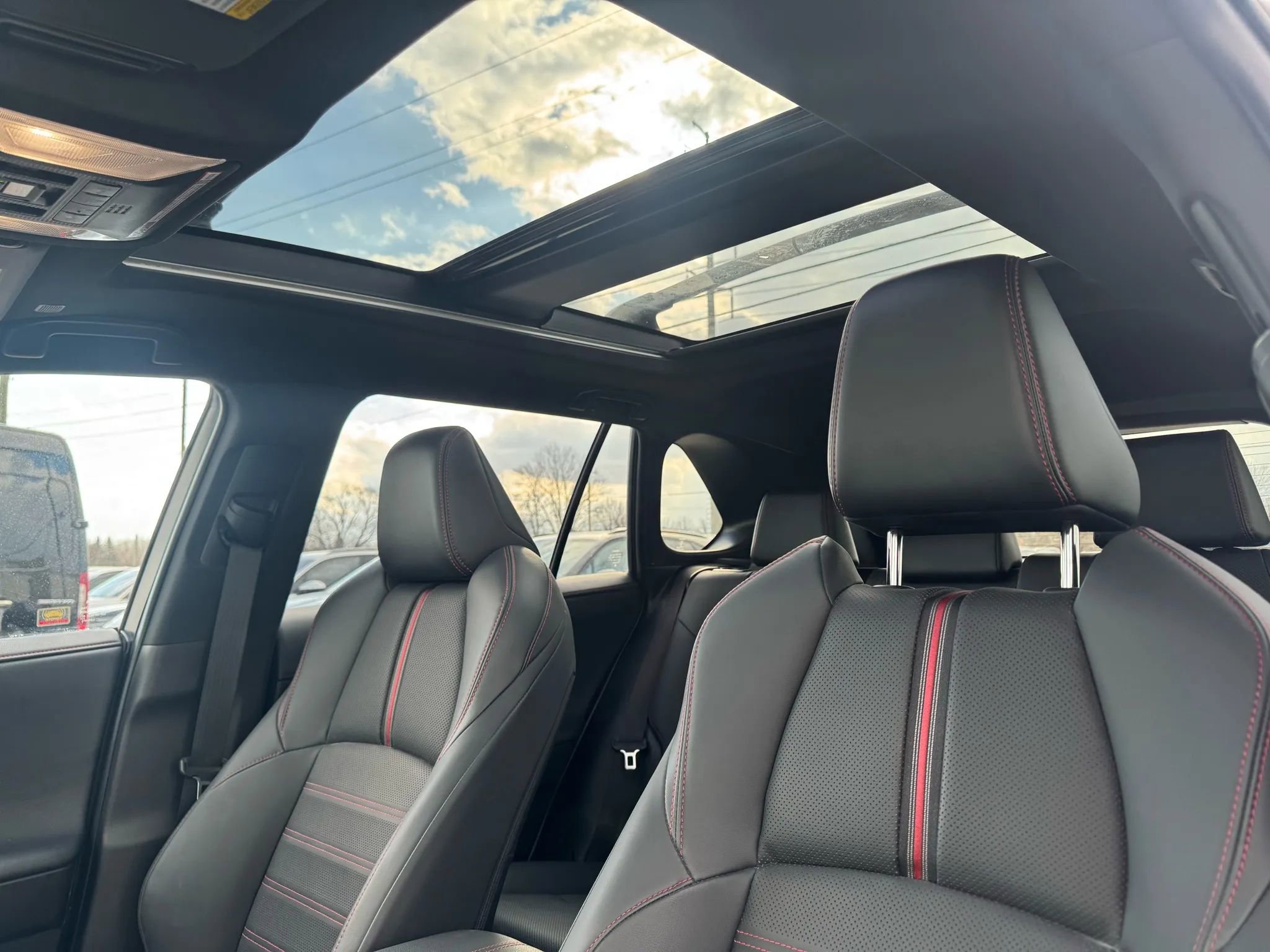 Used 2025 Toyota RAV4 XSE w/ Premium Package image 14