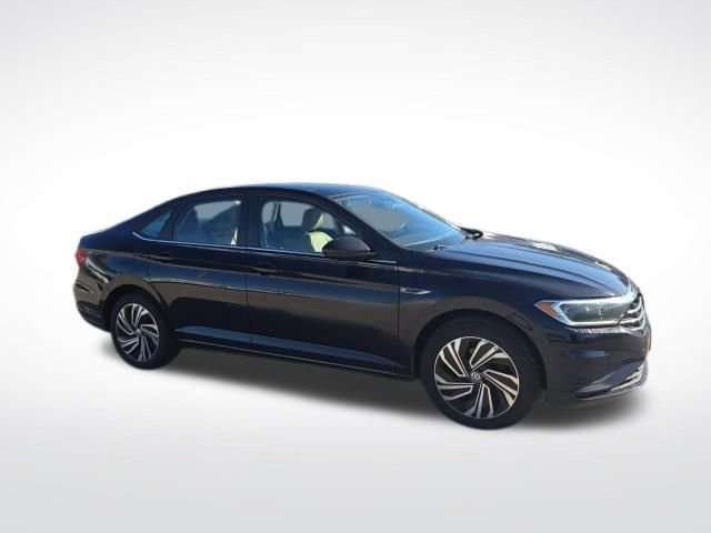 Used 2020 Volkswagen Jetta SEL image 3