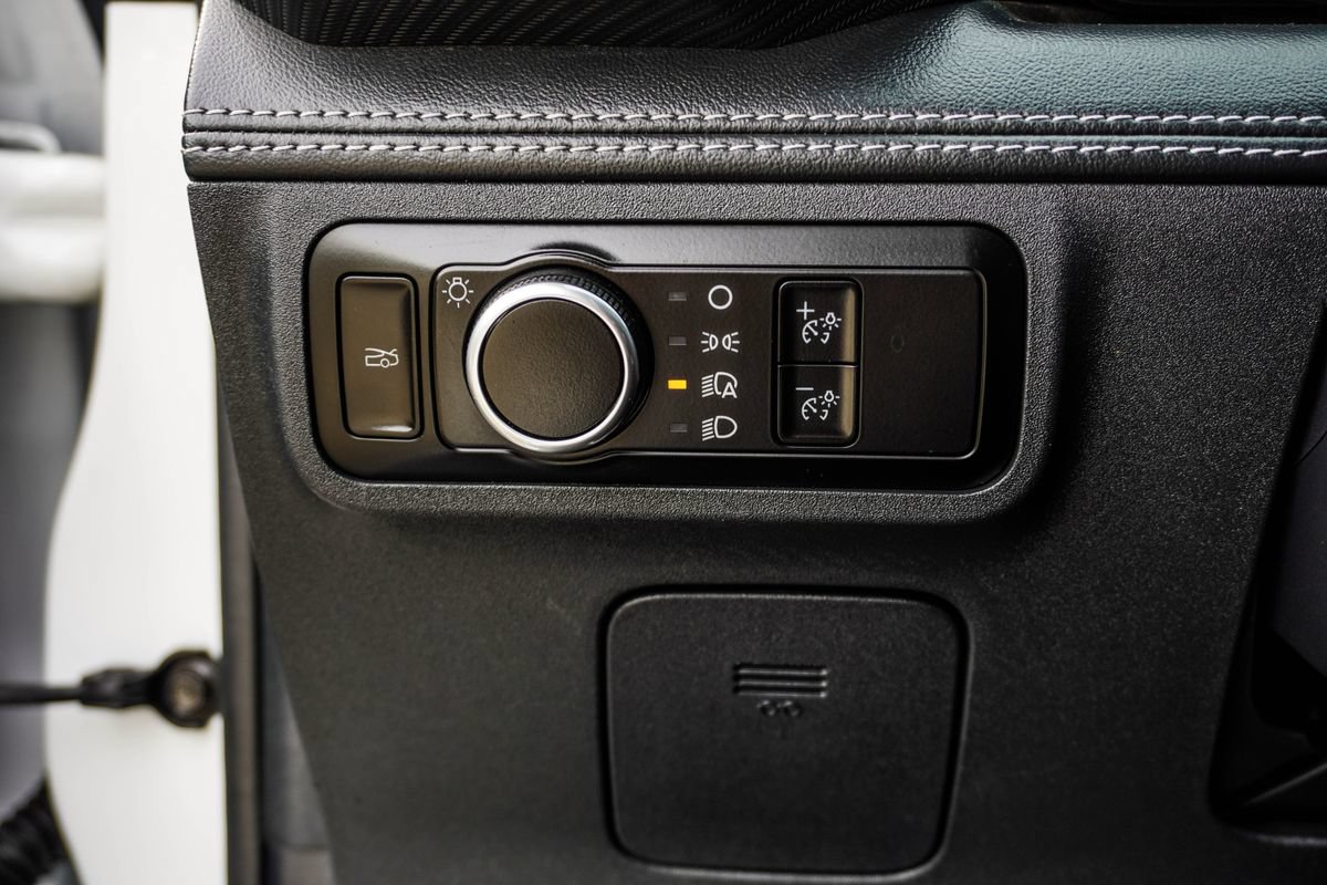 Used 2024 Ford Mustang Premium RWD image 30