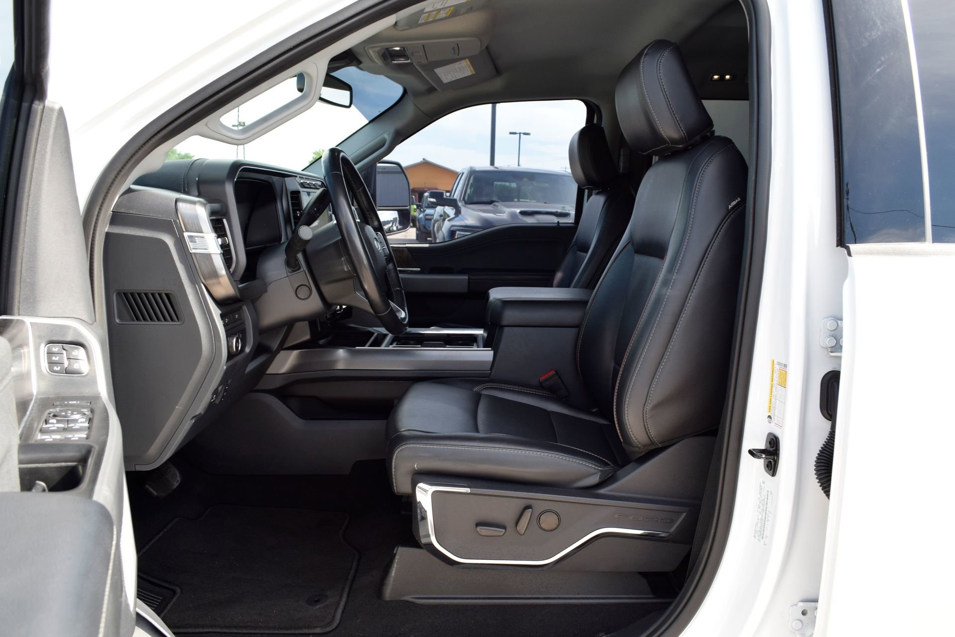 Used 2024 Ford F350 Lariat AWD/4WD image 17