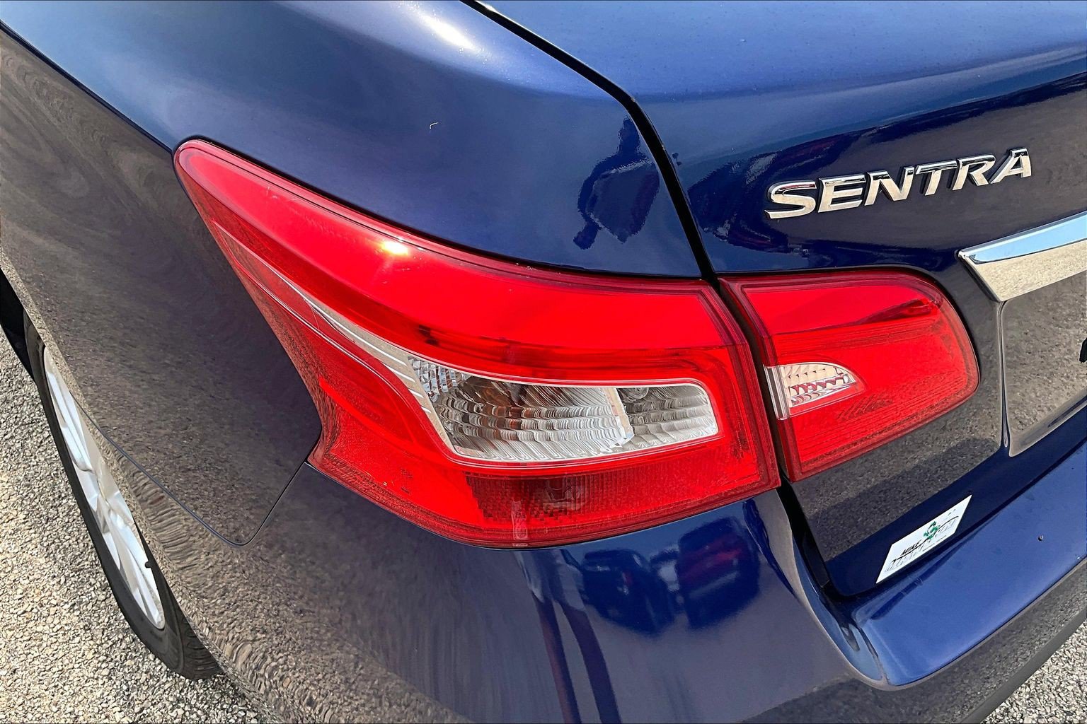 Used 2018 Nissan Sentra SV FWD image 28