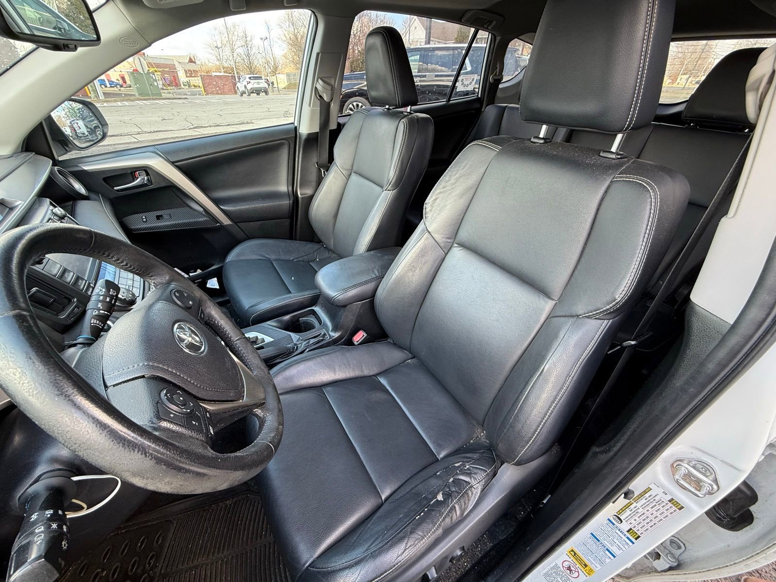 Used 2015 Toyota RAV4 Limited image 11