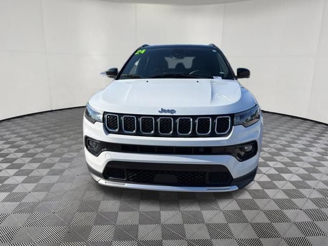Used 2024 Jeep Compass Limited AWD/4WD image 14