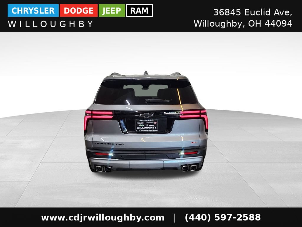 Used 2025 Chevrolet Traverse Z71 AWD/4WD image 8