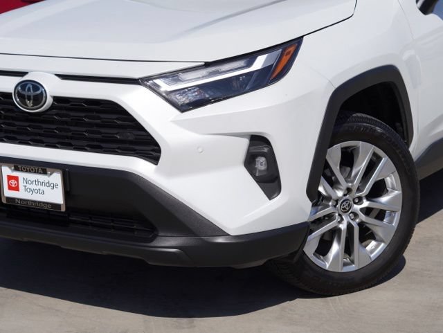 Used 2025 Toyota RAV4 XLE Premium w/ Weather Package FWD image 6