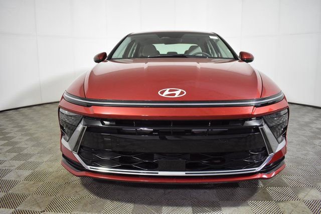 Used 2025 Hyundai Sonata SEL image 2