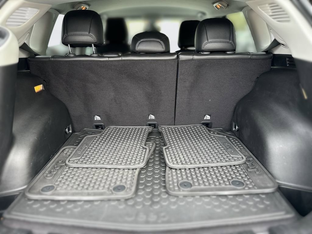 Used 2022 Jeep Compass Latitude w/ Convenience Group image 19