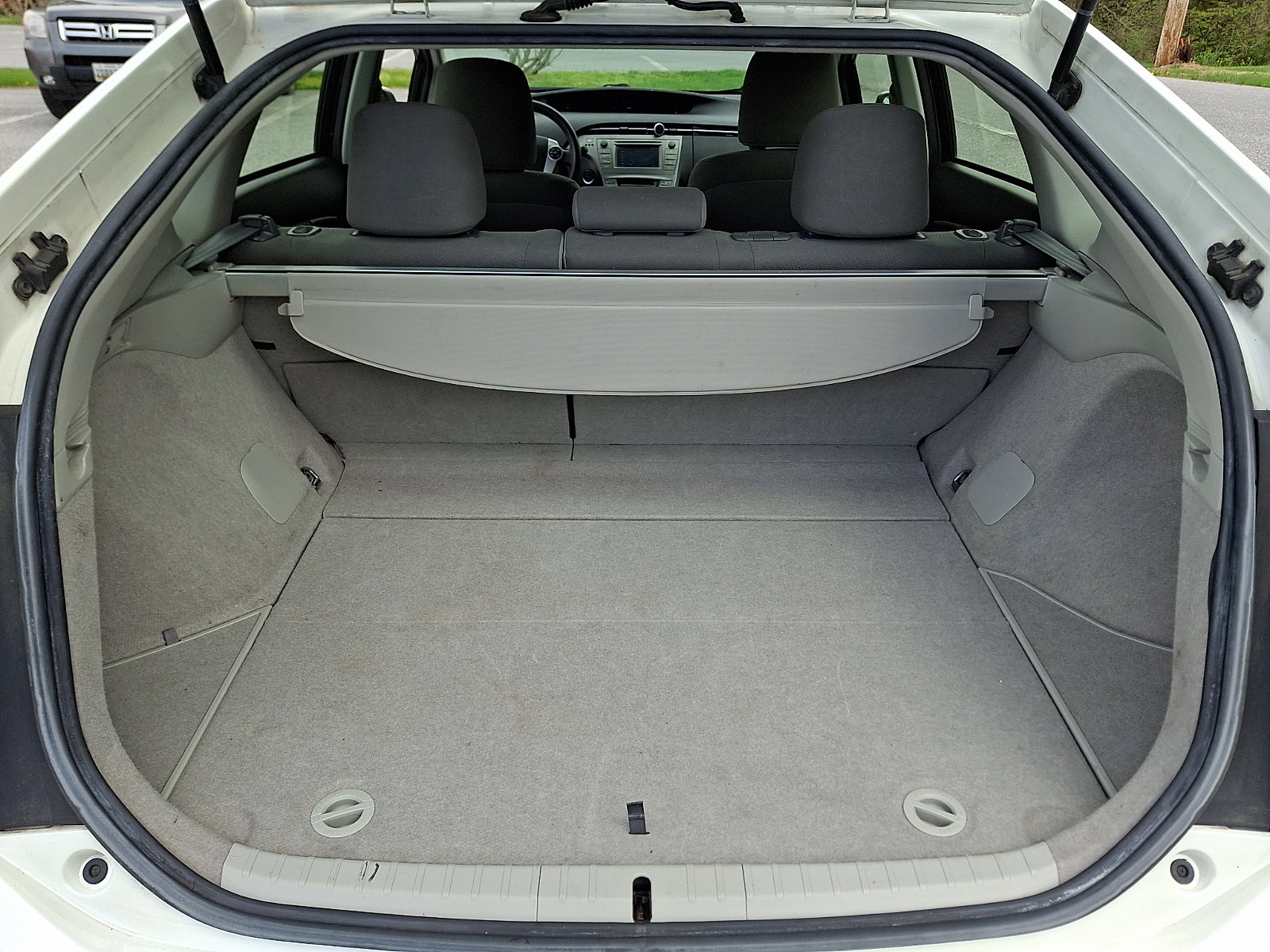 Used 2014 Toyota Prius Two image 29