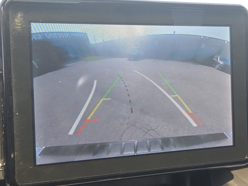 Used 2020 Ford Explorer XLT w/ Equipment Group 202A image 11