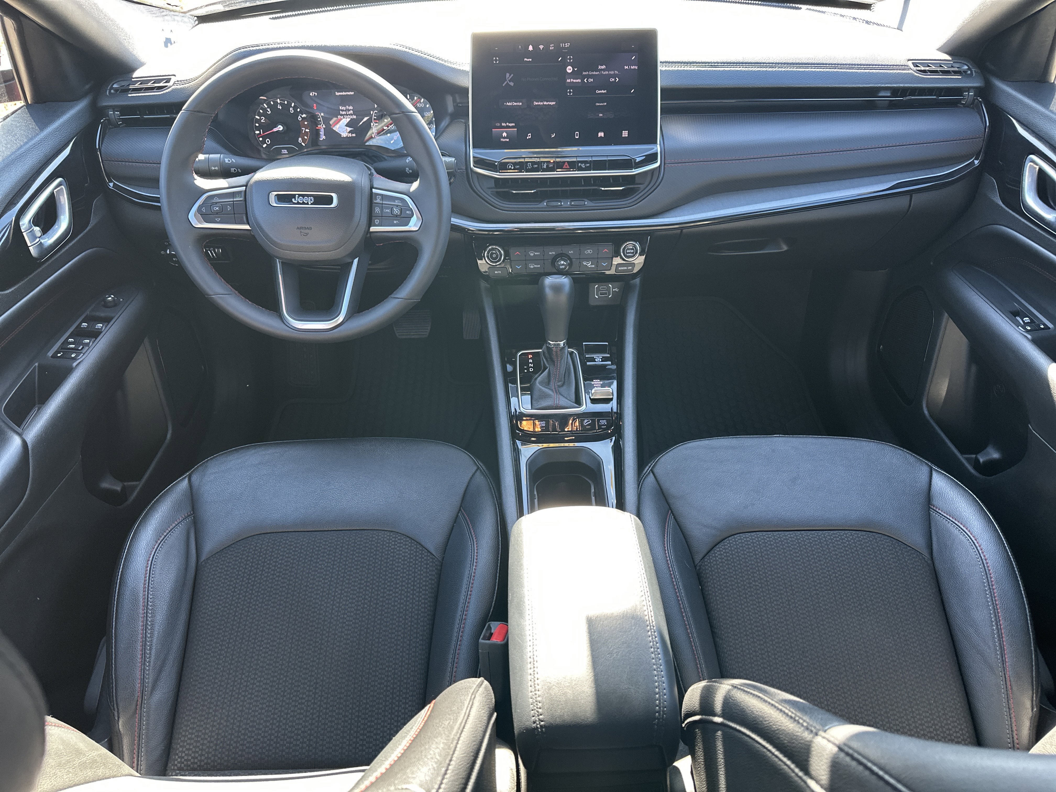 Used 2024 Jeep Compass Trailhawk image 22