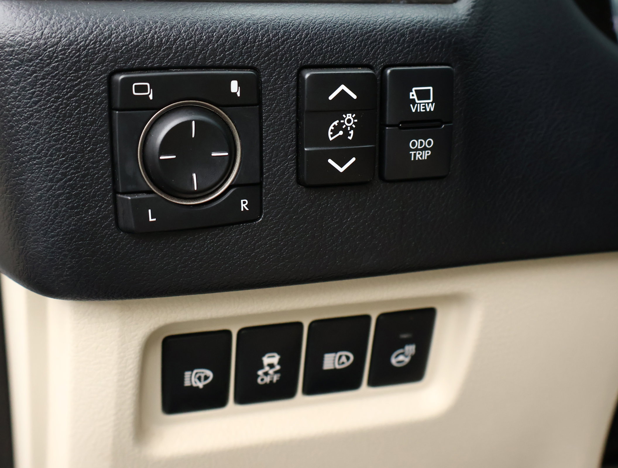 Used 2021 Lexus GX 460 Luxury w/ Off Road Package AWD/4WD image 13