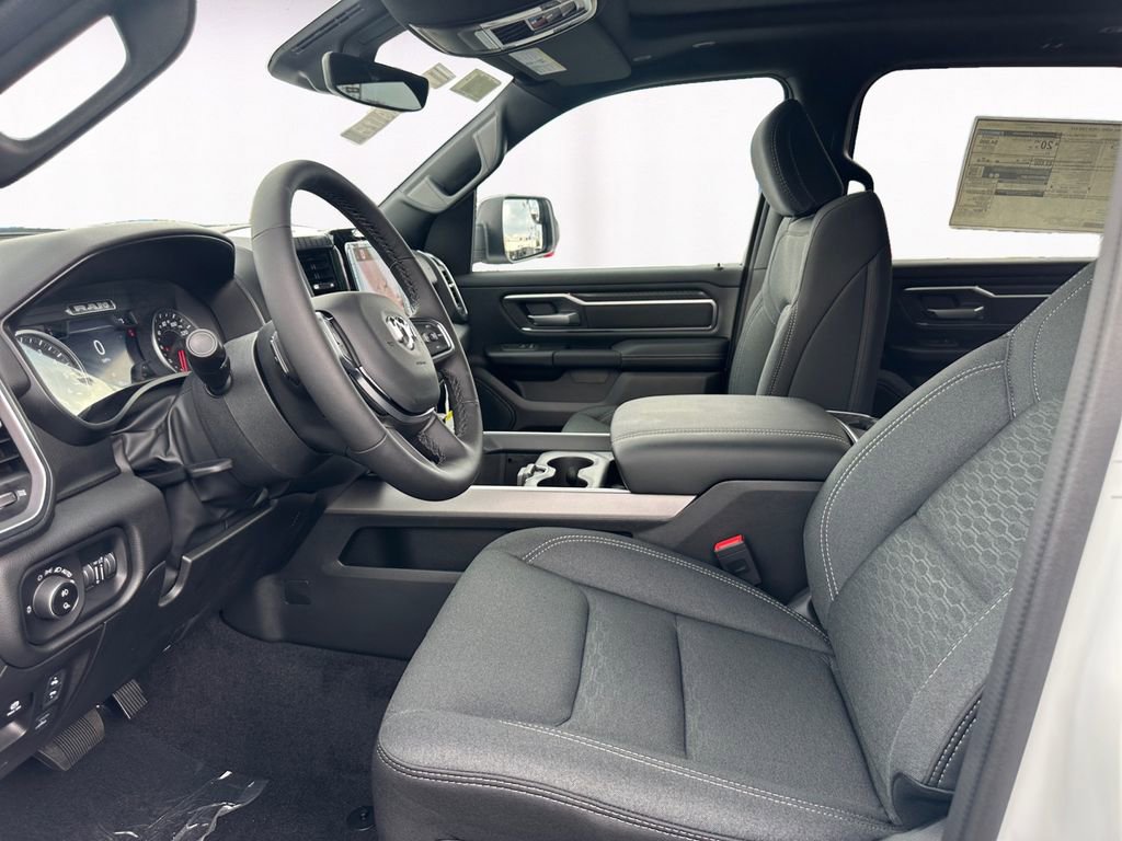 New 2026 RAM 1500 4x4 Crew Cab image 9