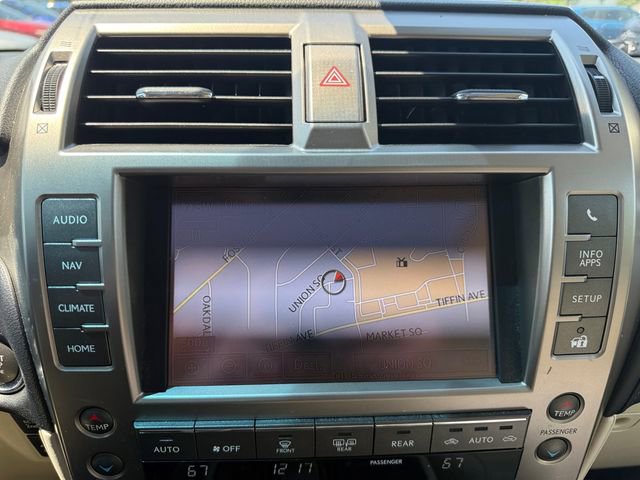 Used 2020 Lexus GX 460 Luxury w/ Accessory Package AWD/4WD image 32