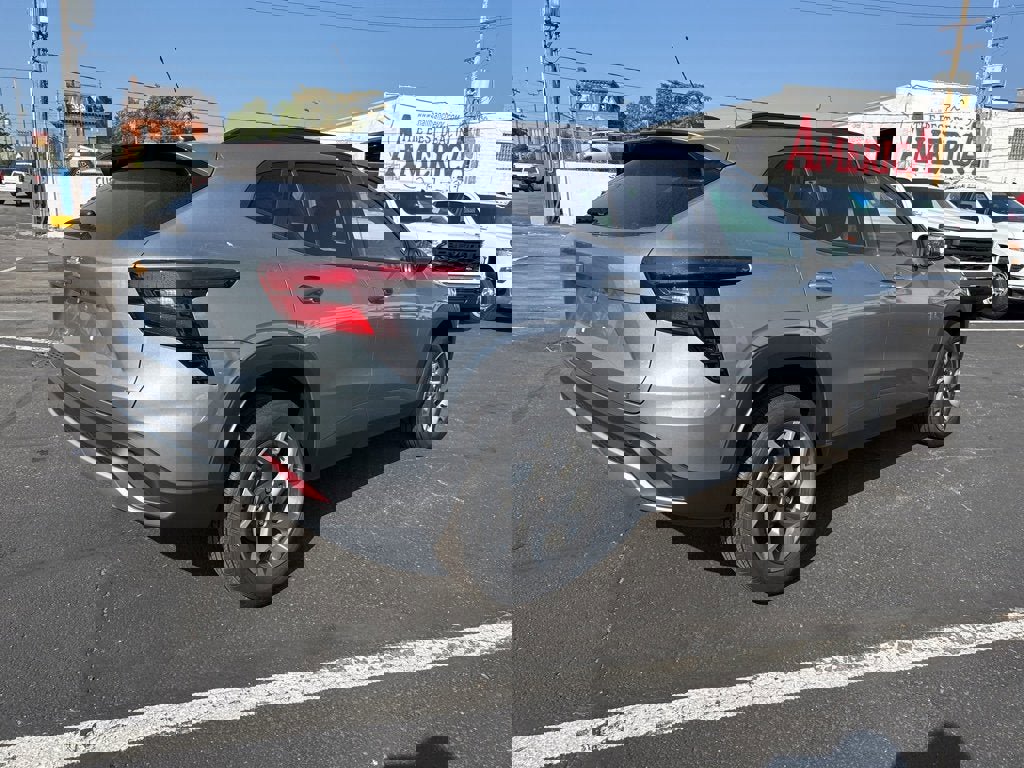 New 2025 Chevrolet Trax LT w/ Driver Confidence Package image 7