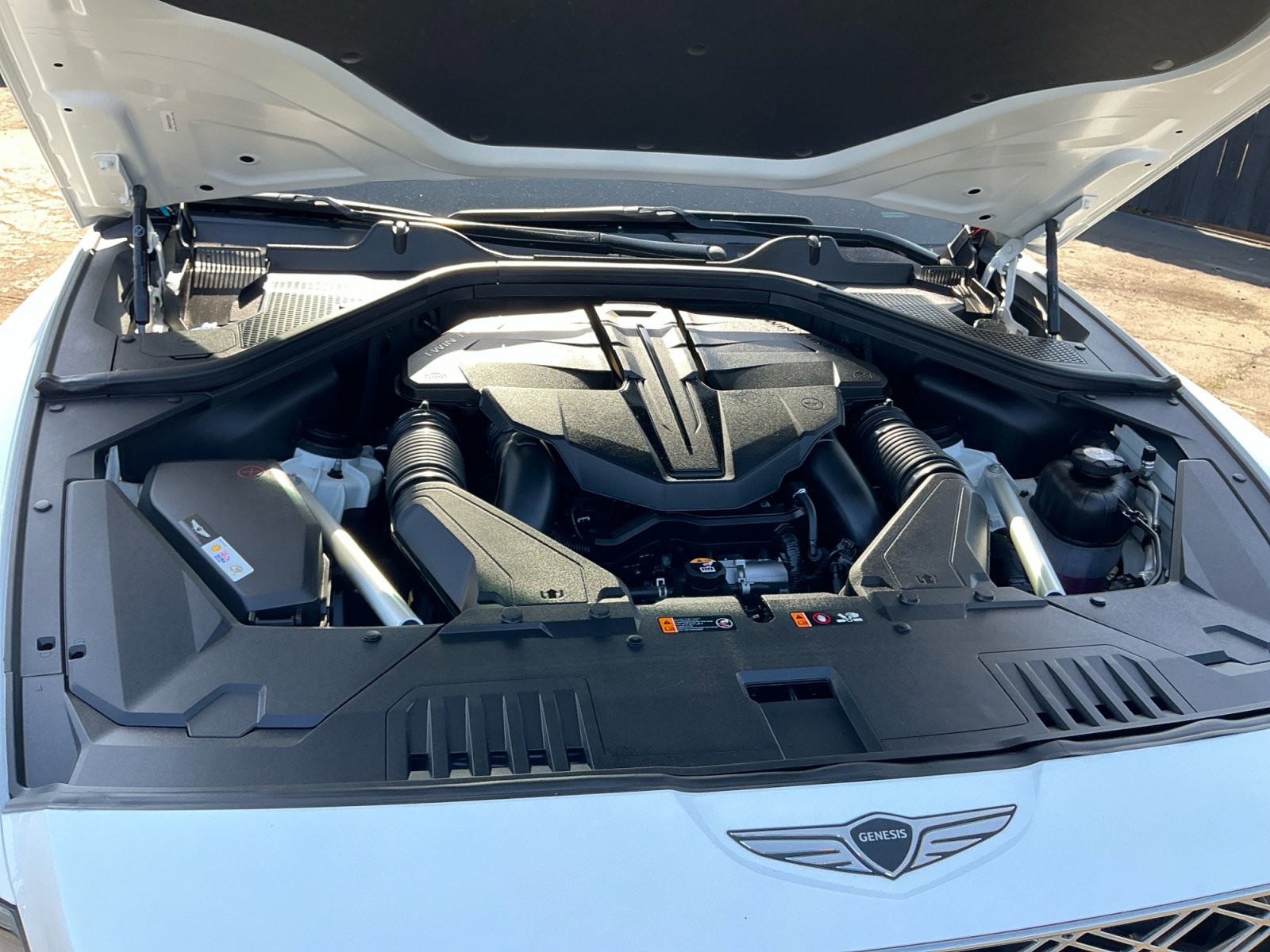 Used 2025 Genesis GV80 3.5T Prestige image 22