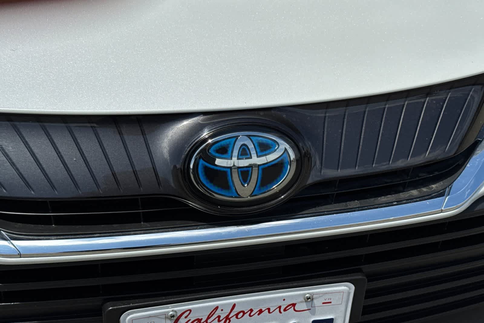 Certified 2021 Toyota Venza LE w/ Carpet Mat Package (TMS) AWD/4WD image 15