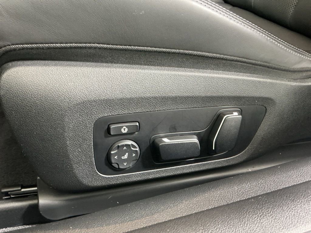 Used 2025 BMW M4 Competition w/ Executive Package image 21