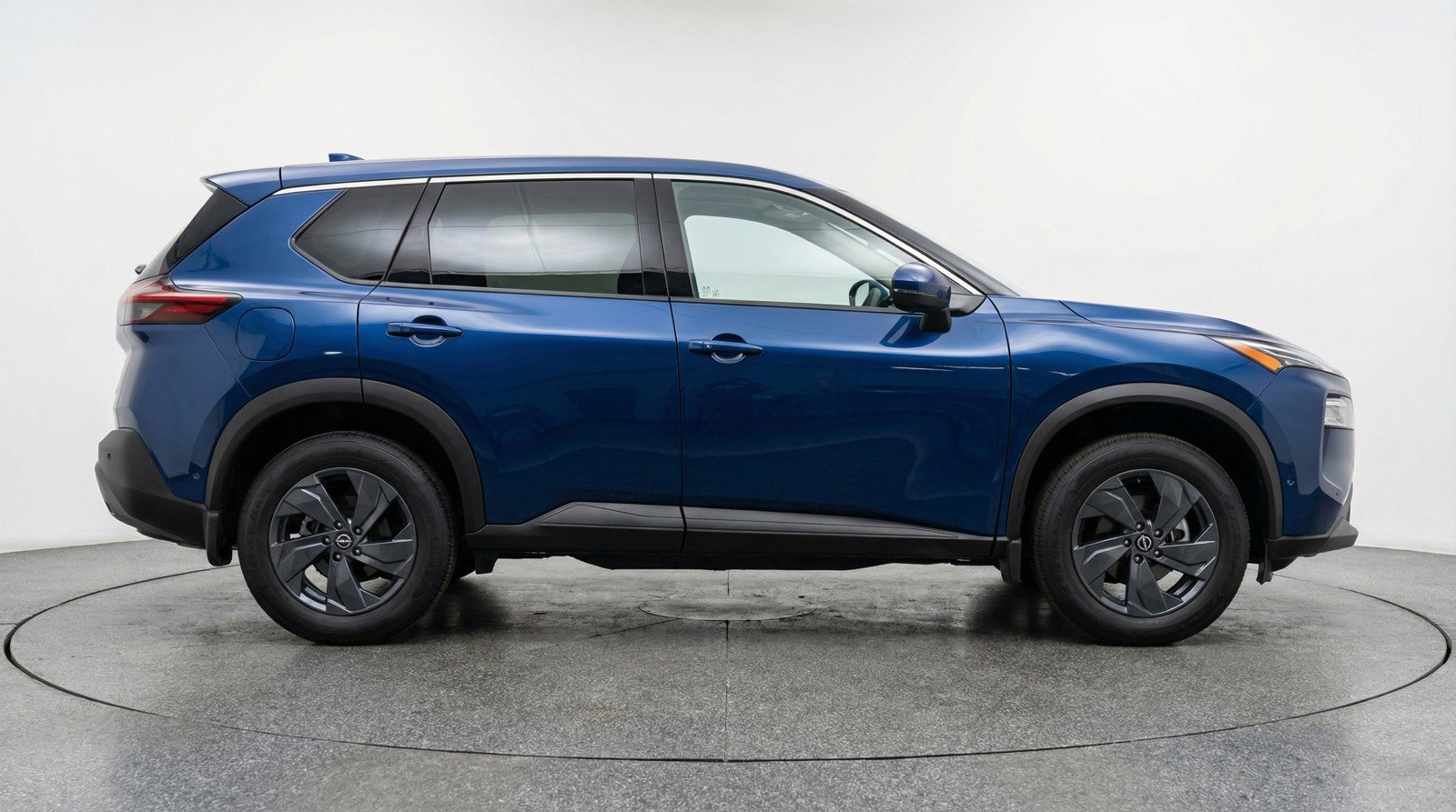 Used 2025 Nissan Rogue SV FWD image 11