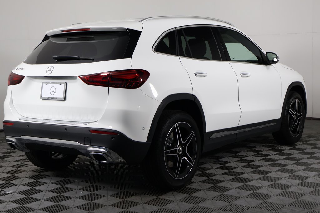 New 2026 Mercedes-Benz GLA 250 image 2