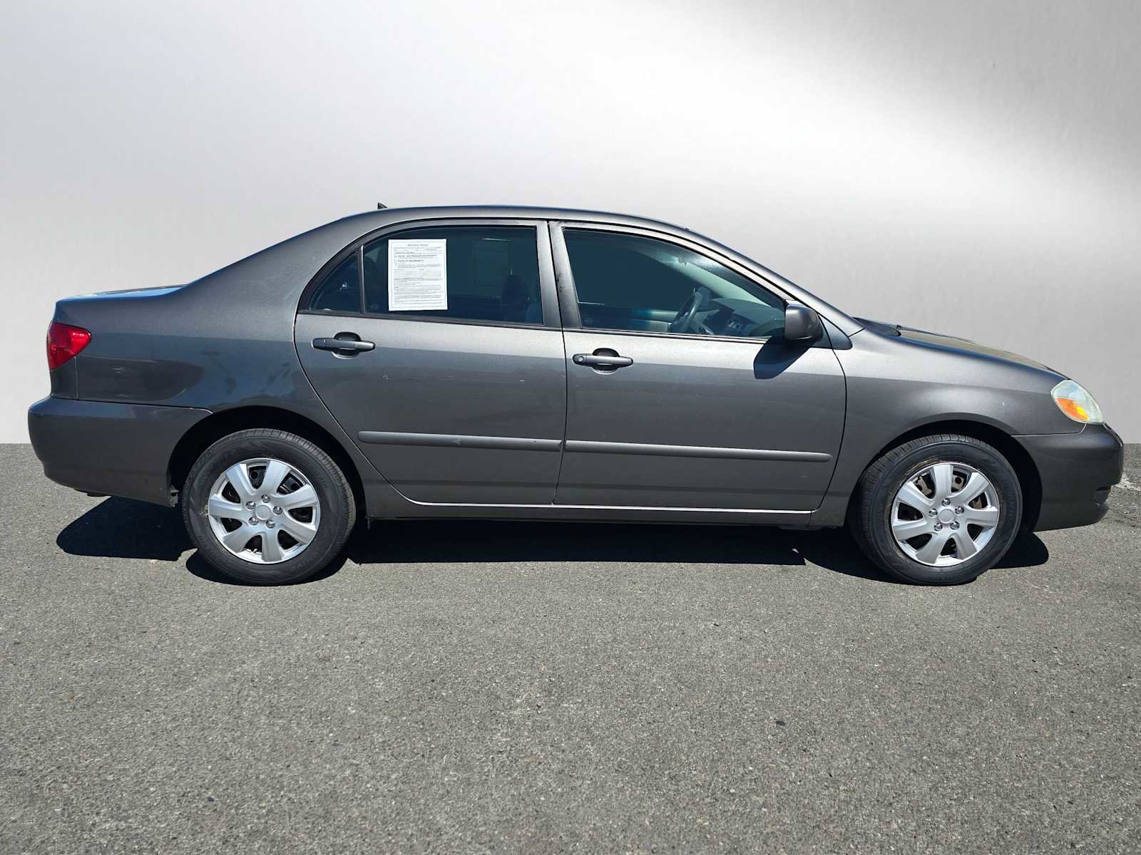 Used 2006 Toyota Corolla LE image 2