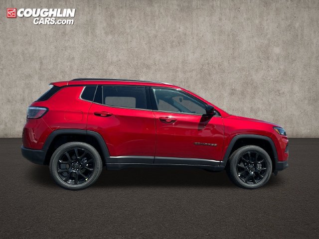 New 2026 Jeep Compass Latitude AWD/4WD image 4