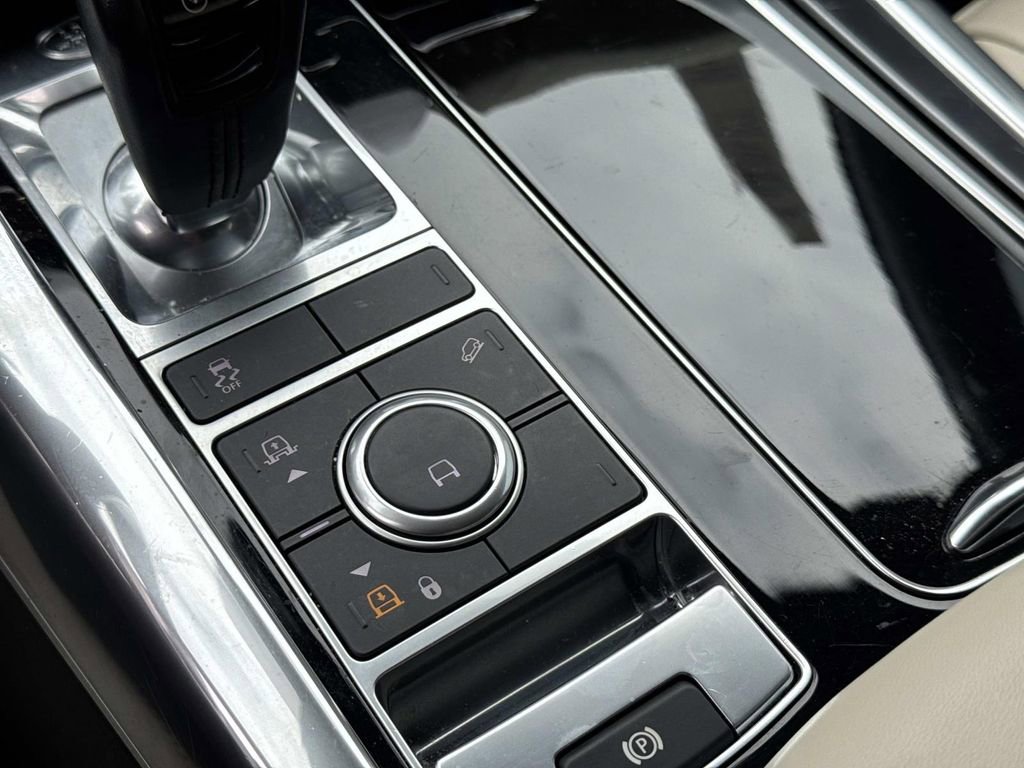 Used 2022 Land Rover Range Rover Sport HSE Silver Edition image 25