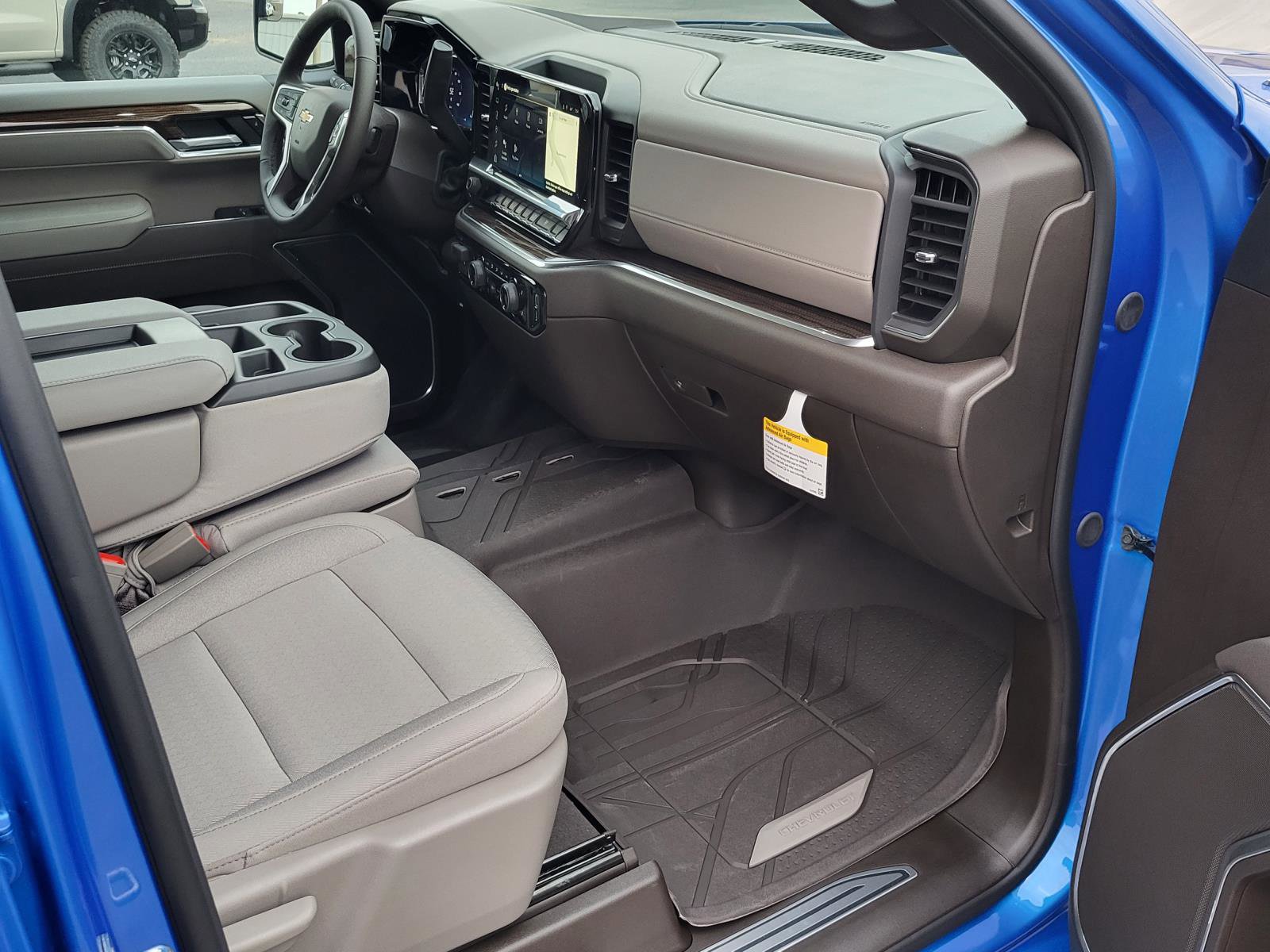 New 2026 Chevrolet Silverado 1500 LT w/ Texas Edition Plus RWD image 9