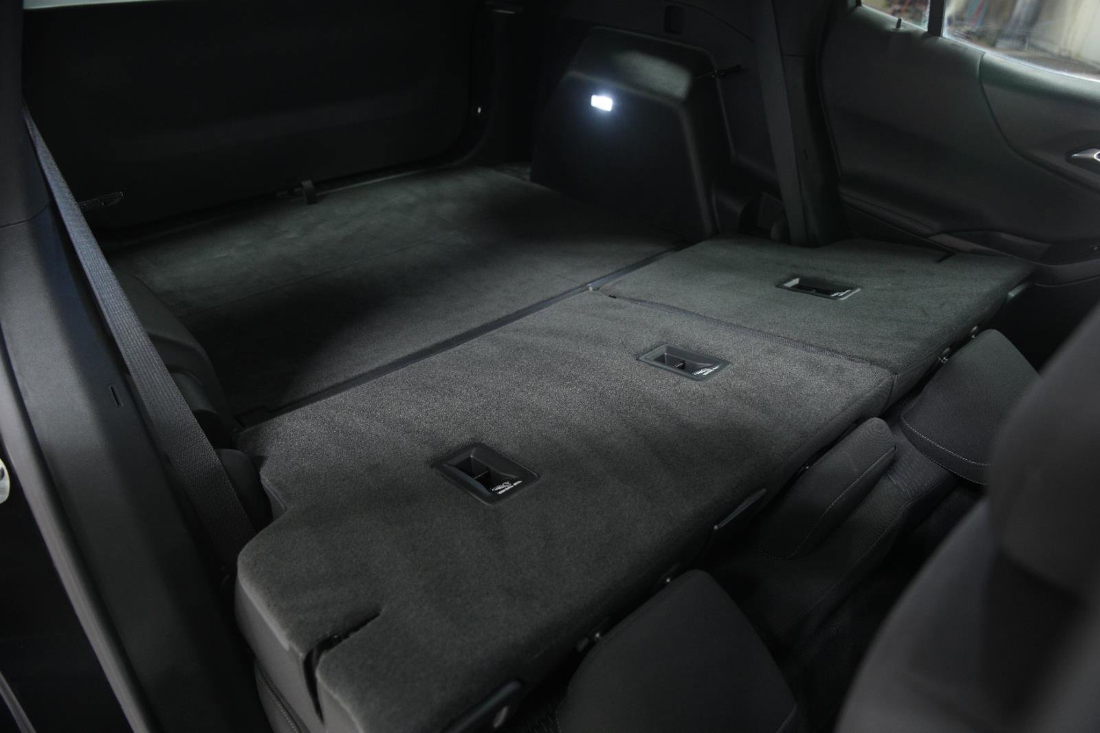 Used 2025 Chevrolet Equinox LT w/ Safety and Technology Package image 17