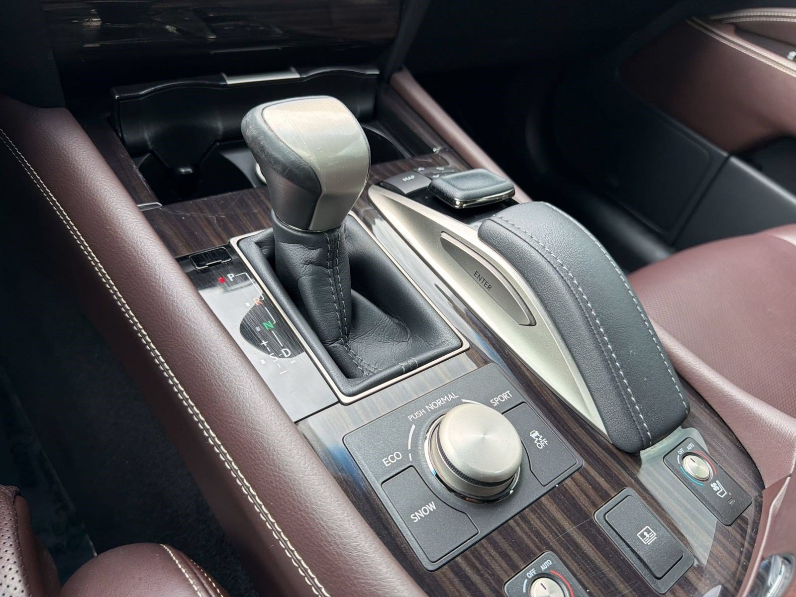 Used 2017 Lexus LS 460 RWD image 15