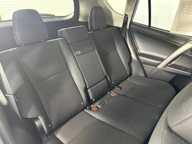 Used 2017 Toyota RAV4 XLE AWD/4WD image 29
