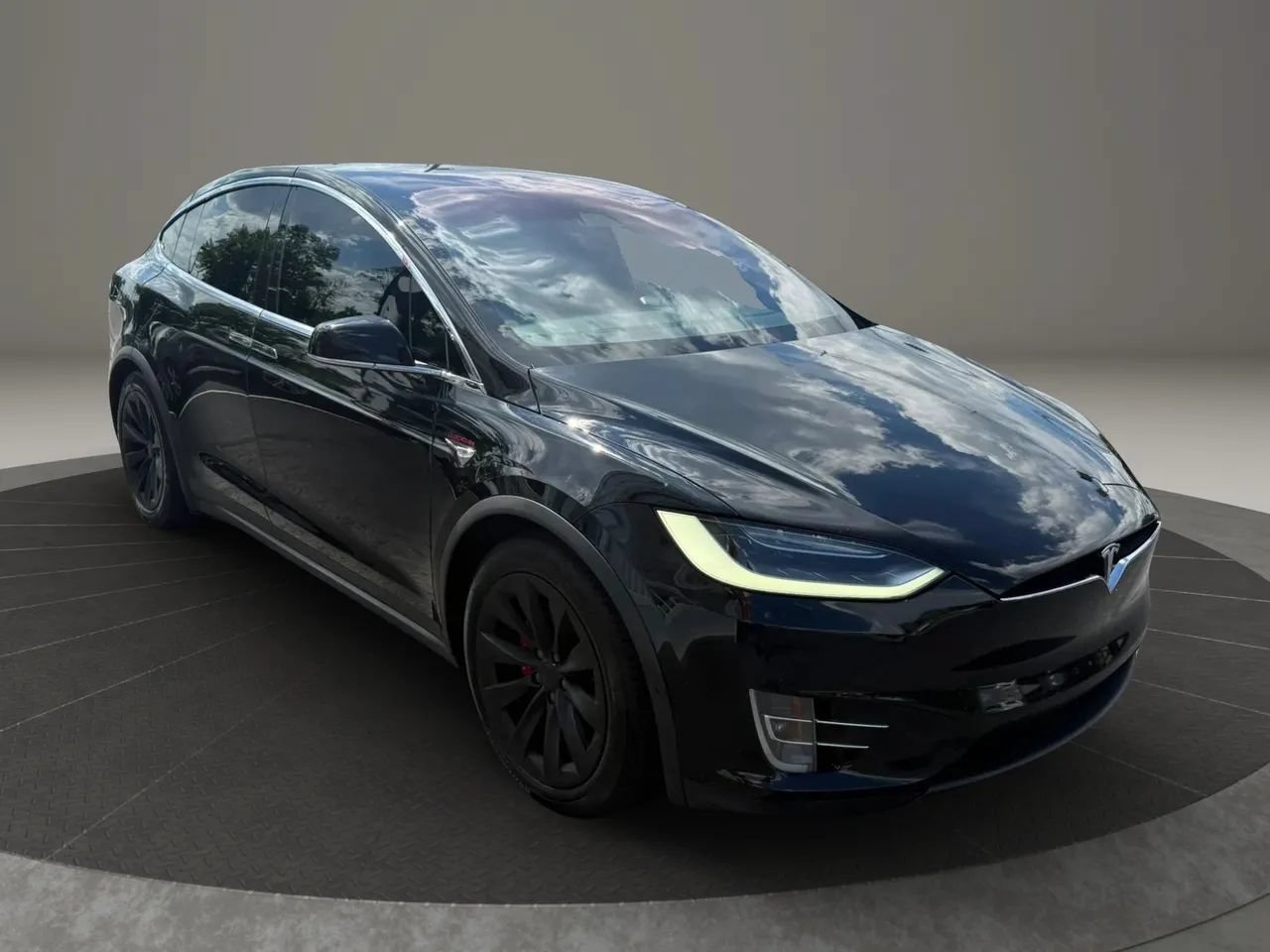 Used 2019 Tesla Model X Performance AWD/4WD image 5