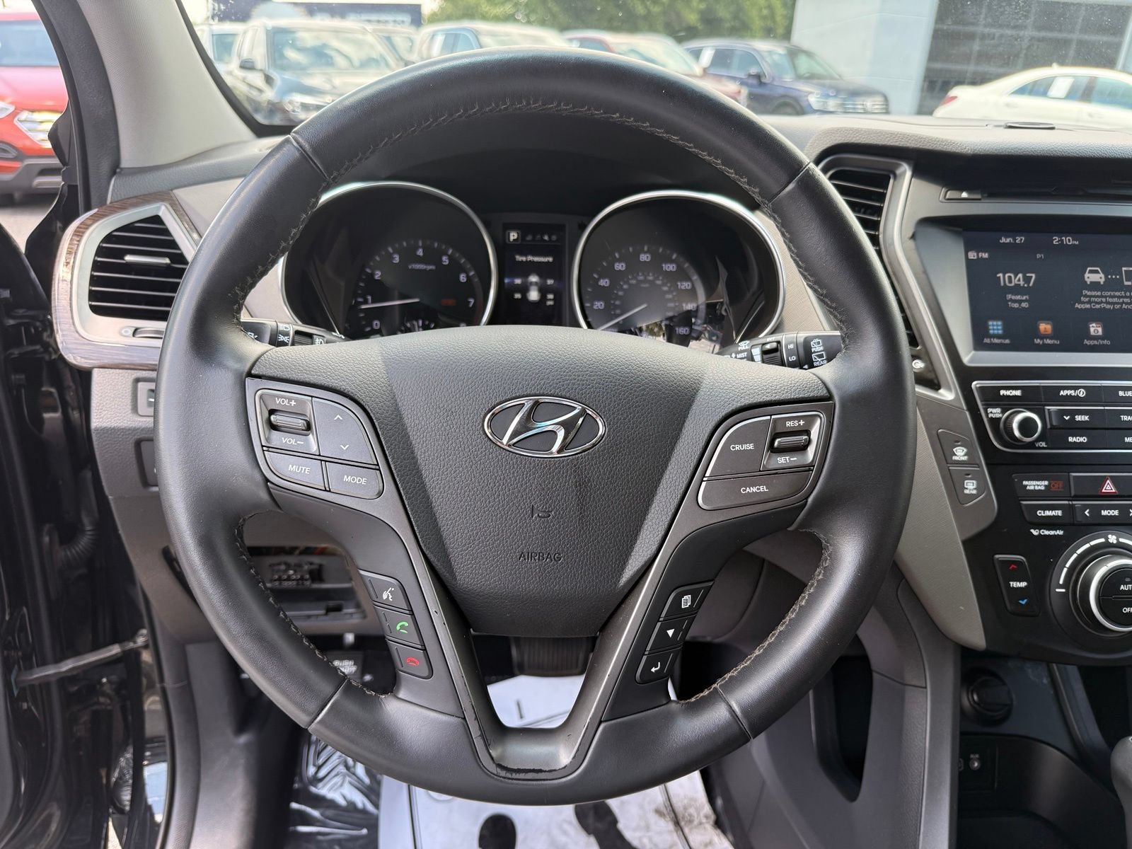 Used 2017 Hyundai Santa Fe Sport FWD image 17