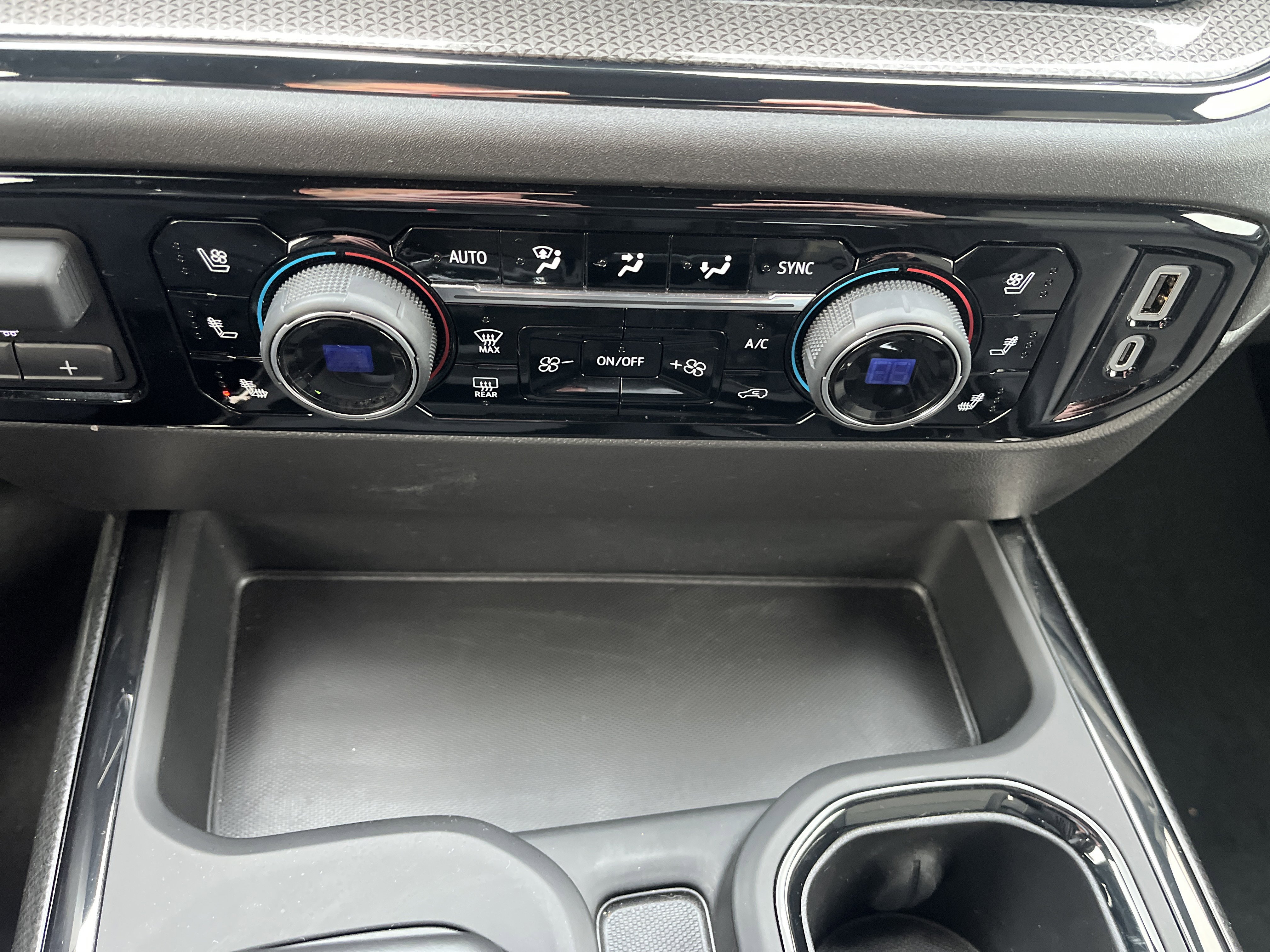 Used 2025 Chevrolet Silverado 1500 ZR2 w/ Technology Package image 33