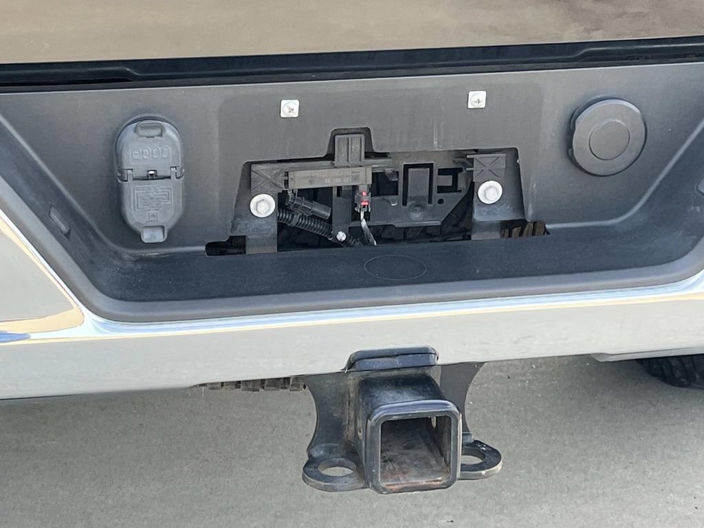 Used 2022 Chevrolet Silverado 2500 LT w/ Convenience Package AWD/4WD image 11
