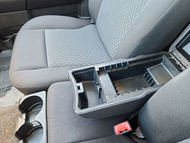 Used 2011 GMC Canyon SLE image 39