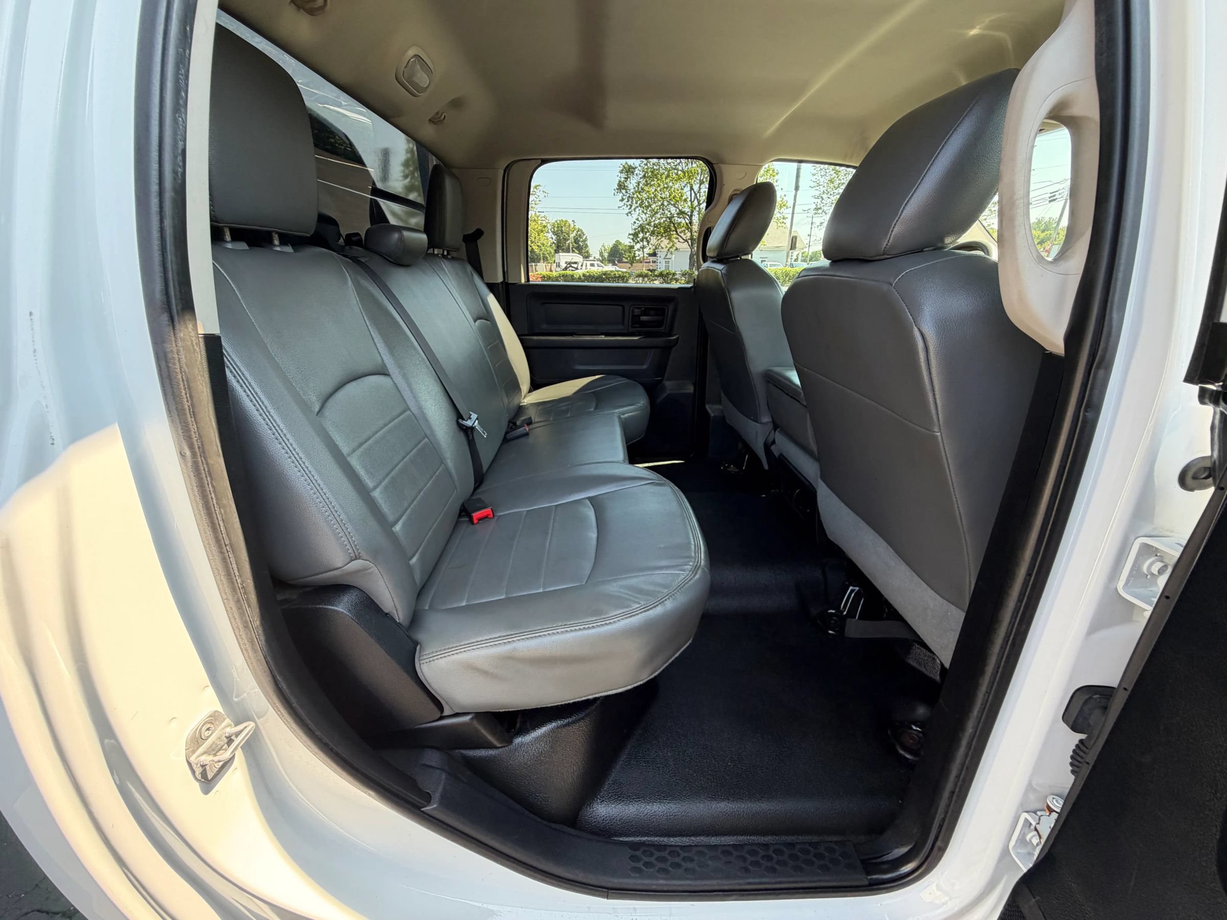 Used 2014 RAM 5500 Tradesman w/ Ambulance Prep Group AWD/4WD image 21