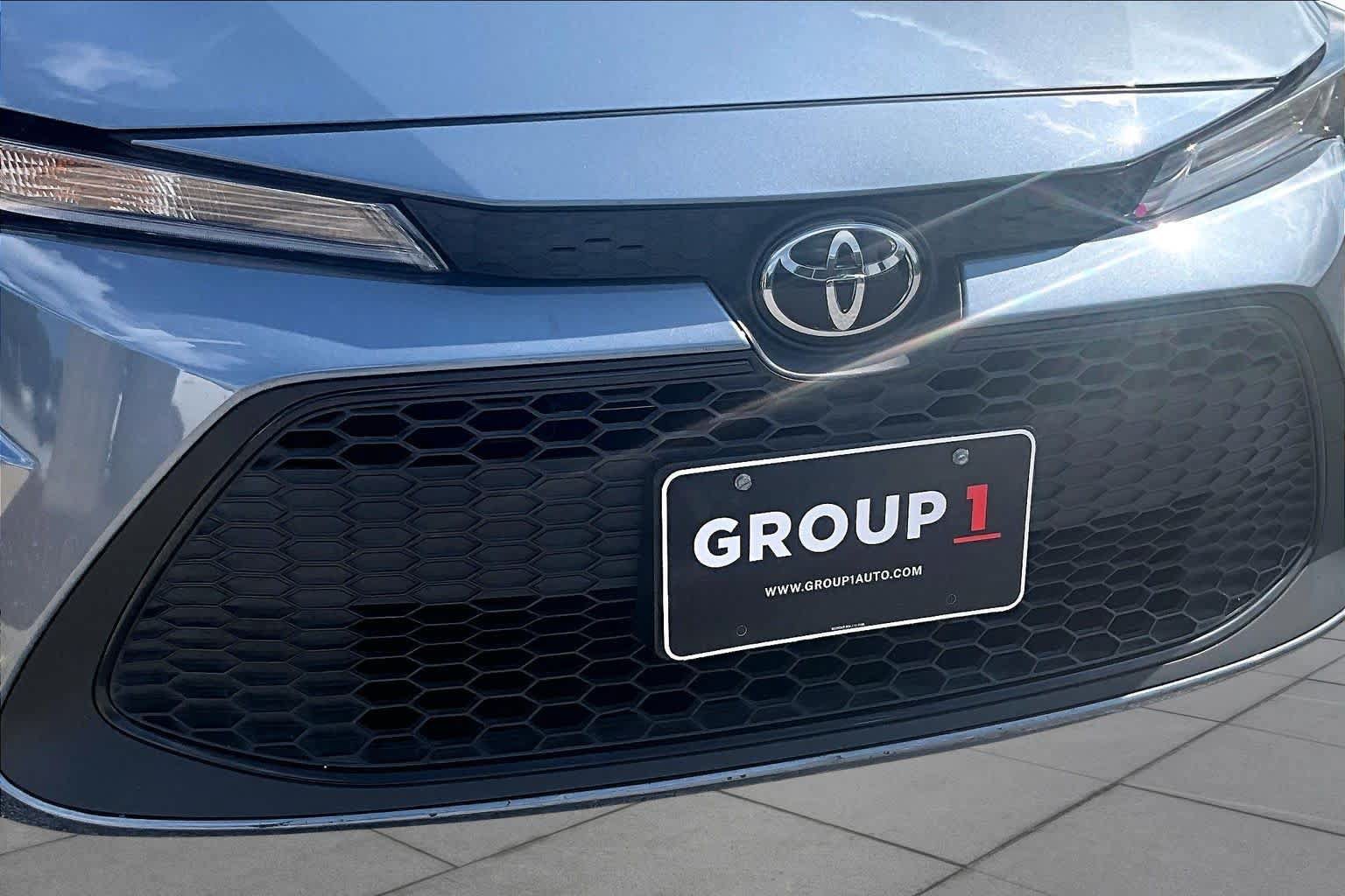 Used 2021 Toyota Corolla LE w/ Carpet Mat Package (TMS) FWD image 29