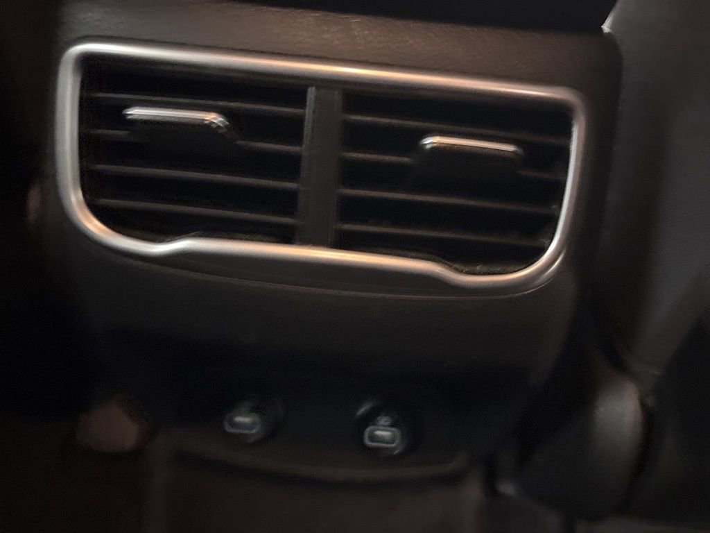 Used 2022 Hyundai Santa Fe SEL w/ Convenience Package image 30