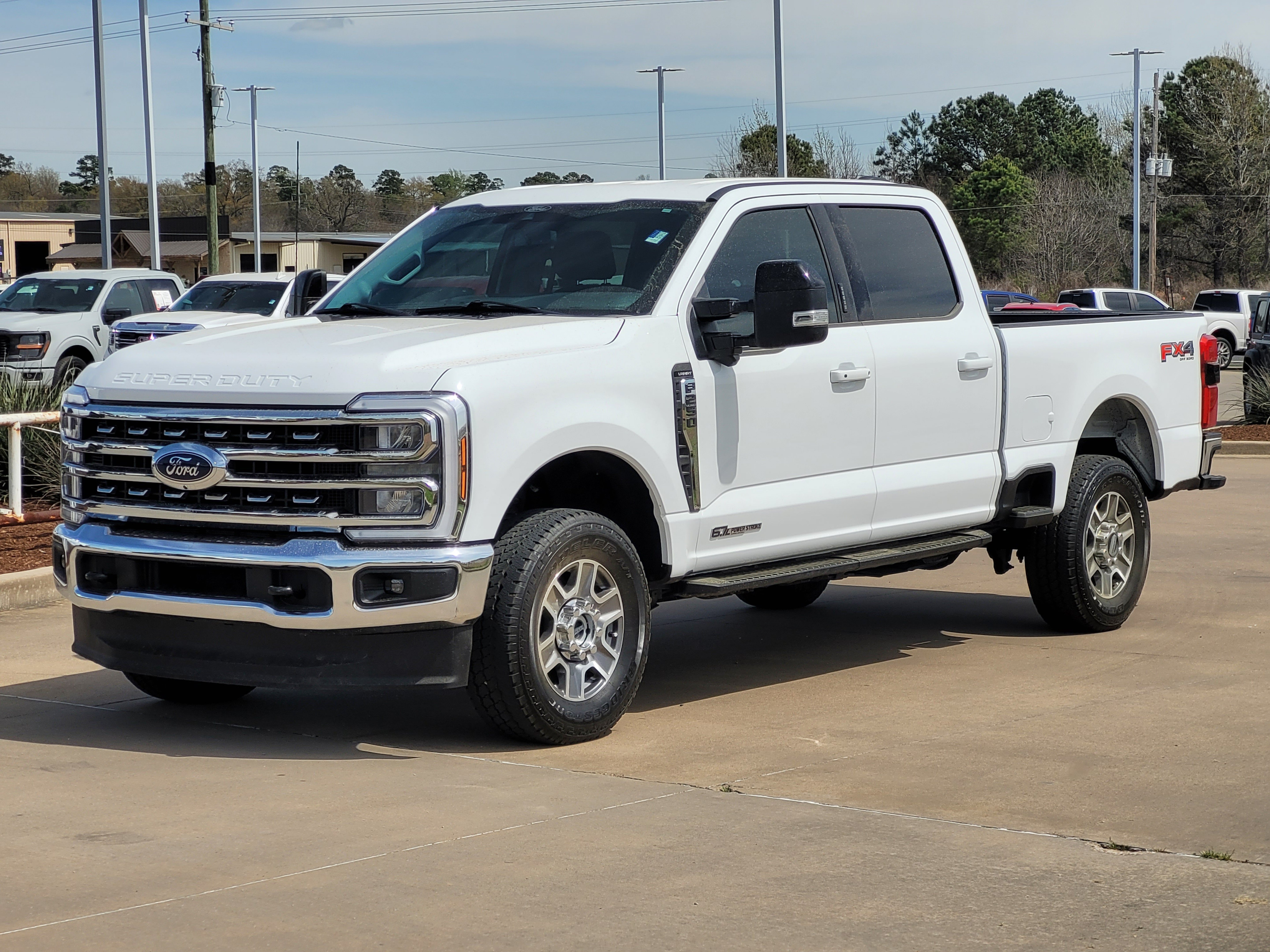Used 2024 Ford F250 Lariat w/ FX4 Off-Road Package AWD/4WD image 3